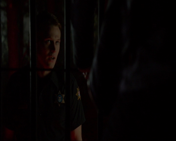 VampireDiariesWorld-dot-nl_7x08HoldMeThrillMeKissMeKillMe1951.jpg
