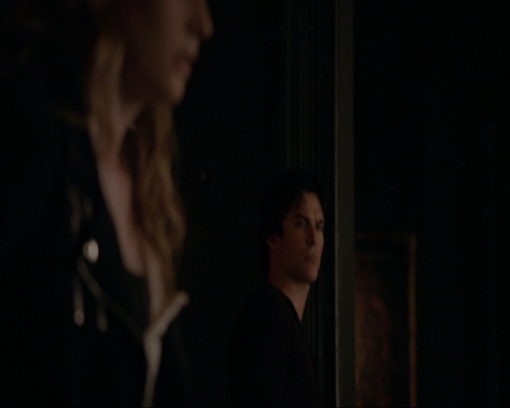 VampireDiariesWorld-dot-nl_7x08HoldMeThrillMeKissMeKillMe1957.jpg