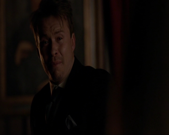 VampireDiariesWorld-dot-nl_7x08HoldMeThrillMeKissMeKillMe2102.jpg