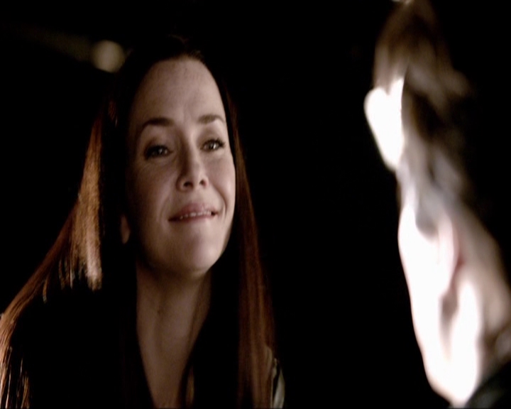 VampireDiariesWorld-dot-nl_7x08HoldMeThrillMeKissMeKillMe2262.jpg