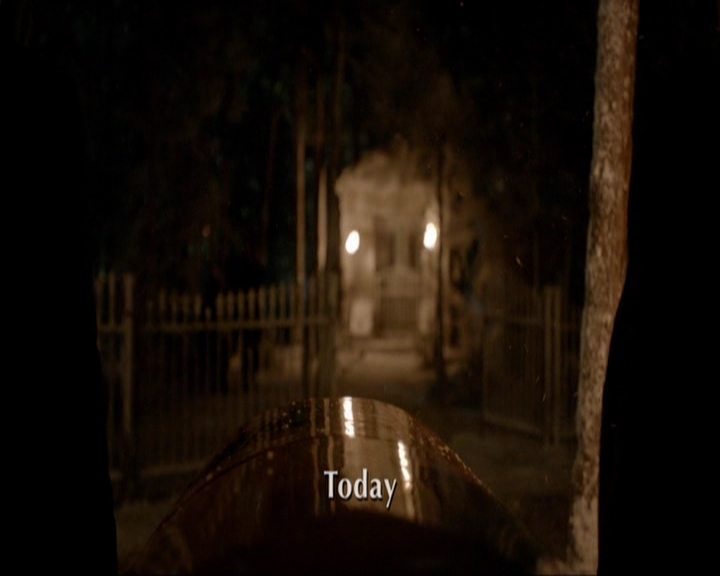 VampireDiariesWorld-dot-nl_7x09ColdAsIs0075.jpg