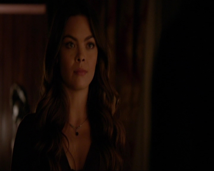 VampireDiariesWorld-dot-nl_7x09ColdAsIs2215.jpg