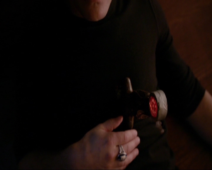 VampireDiariesWorld-dot-nl_7x09ColdAsIs2226.jpg