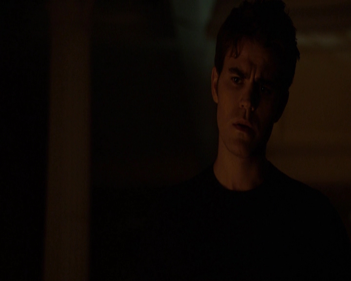 VampireDiariesWorld-dot-nl_7x10HellIsOtherPeople-deletedscenes0015.jpg