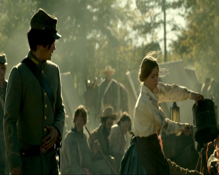 VampireDiariesWorld-dot-nl_7x10HellIsOtherPeople0125.jpg