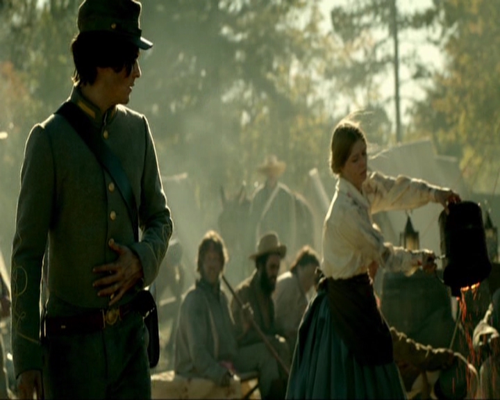 VampireDiariesWorld-dot-nl_7x10HellIsOtherPeople0126.jpg