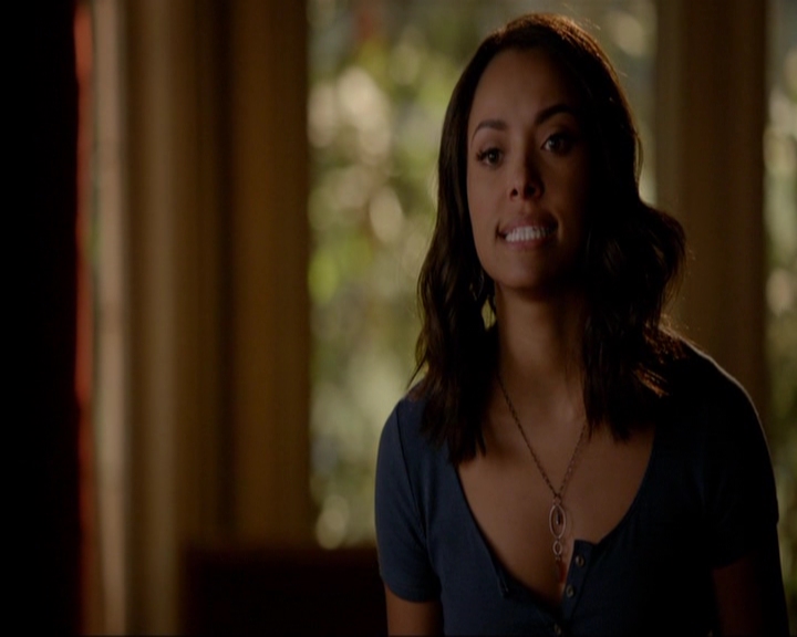 VampireDiariesWorld-dot-nl_7x10HellIsOtherPeople0661.jpg