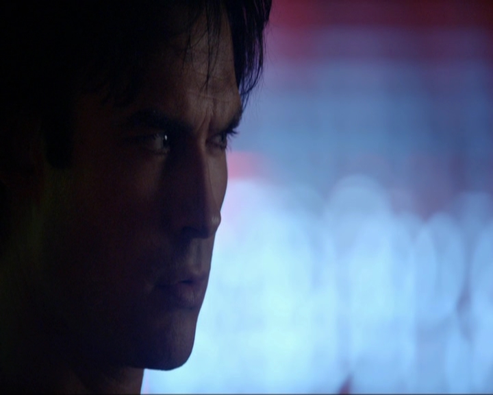 VampireDiariesWorld-dot-nl_7x10HellIsOtherPeople0869.jpg