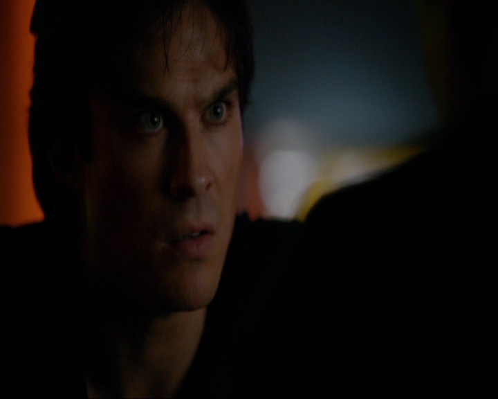 VampireDiariesWorld-dot-nl_7x10HellIsOtherPeople0945.jpg