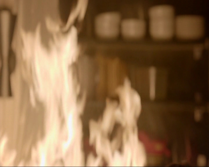 VampireDiariesWorld-dot-nl_7x10HellIsOtherPeople0956.jpg