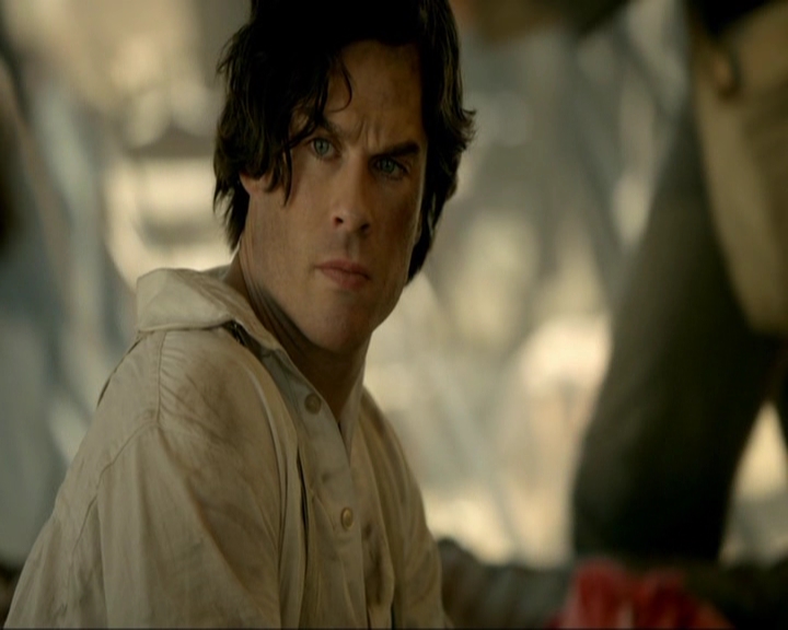 VampireDiariesWorld-dot-nl_7x10HellIsOtherPeople1010.jpg
