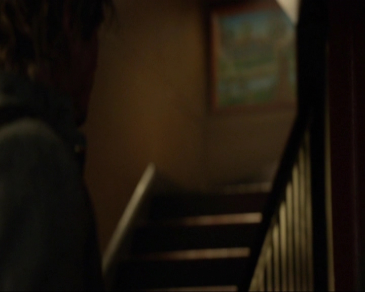 VampireDiariesWorld-dot-nl_7x10HellIsOtherPeople1548.jpg