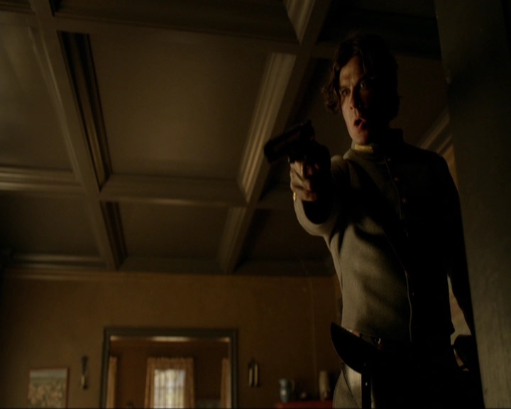 VampireDiariesWorld-dot-nl_7x10HellIsOtherPeople1559.jpg