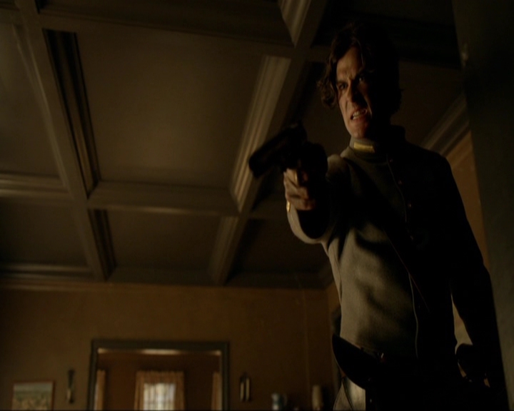 VampireDiariesWorld-dot-nl_7x10HellIsOtherPeople1562.jpg
