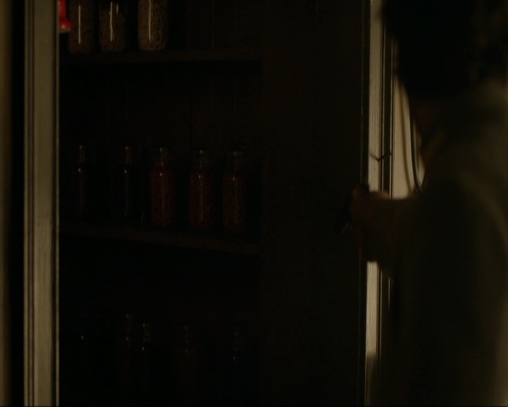 VampireDiariesWorld-dot-nl_7x10HellIsOtherPeople1563.jpg