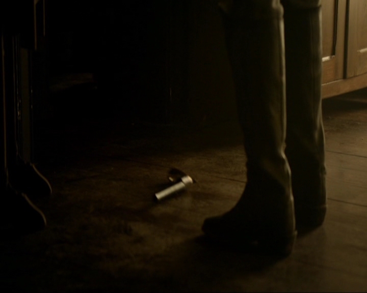 VampireDiariesWorld-dot-nl_7x10HellIsOtherPeople1569.jpg