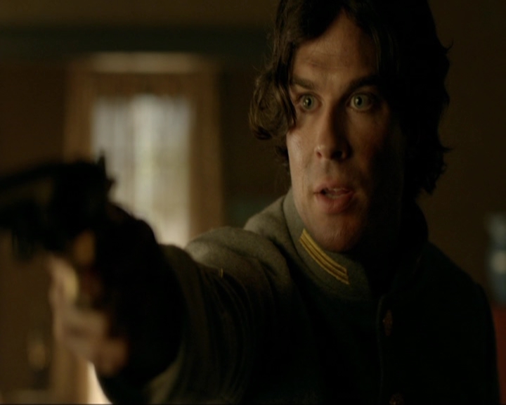 VampireDiariesWorld-dot-nl_7x10HellIsOtherPeople1577.jpg