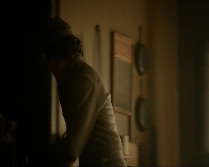 VampireDiariesWorld-dot-nl_7x10HellIsOtherPeople1582.jpg