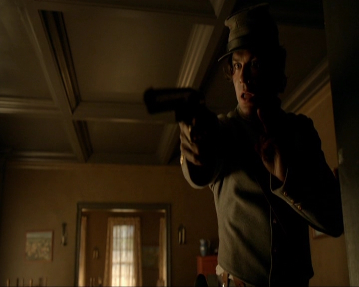 VampireDiariesWorld-dot-nl_7x10HellIsOtherPeople1602.jpg