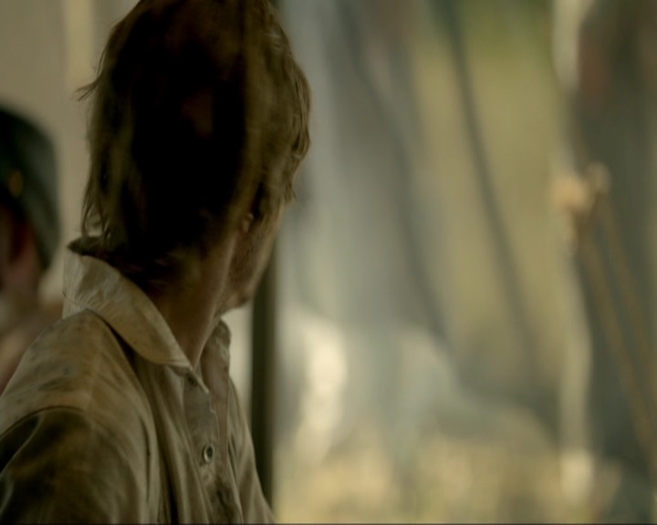 VampireDiariesWorld-dot-nl_7x10HellIsOtherPeople1654.jpg