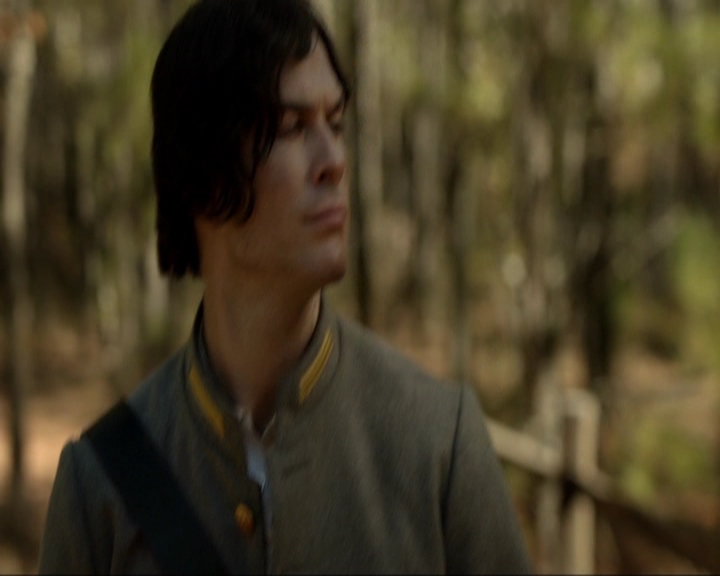 VampireDiariesWorld-dot-nl_7x10HellIsOtherPeople1737.jpg