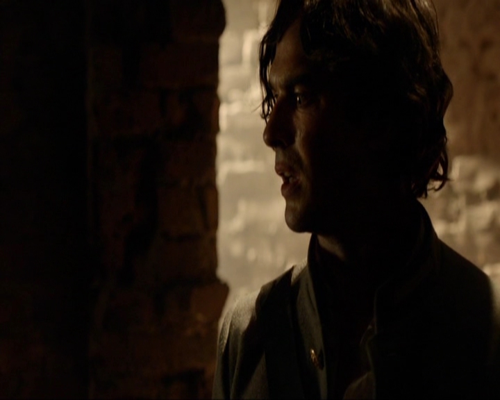 VampireDiariesWorld-dot-nl_7x10HellIsOtherPeople1830.jpg