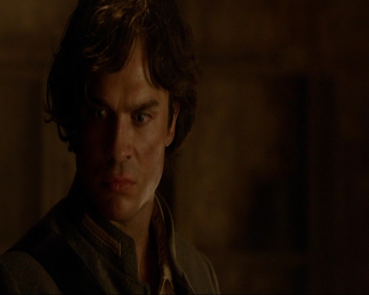 VampireDiariesWorld-dot-nl_7x10HellIsOtherPeople1909.jpg