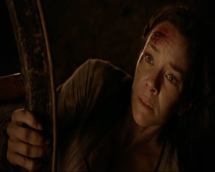 VampireDiariesWorld-dot-nl_7x10HellIsOtherPeople2008.jpg