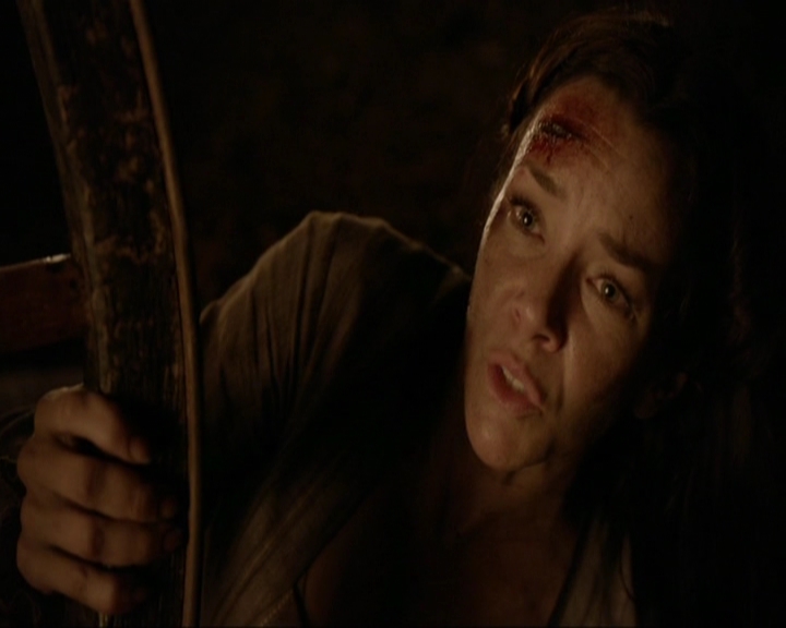 VampireDiariesWorld-dot-nl_7x10HellIsOtherPeople2009.jpg