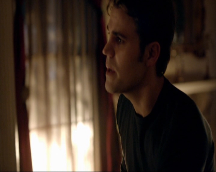 VampireDiariesWorld-dot-nl_7x10HellIsOtherPeople2183.jpg