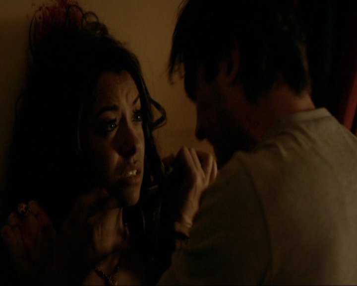 VampireDiariesWorld-dot-nl_7x10HellIsOtherPeople2213.jpg