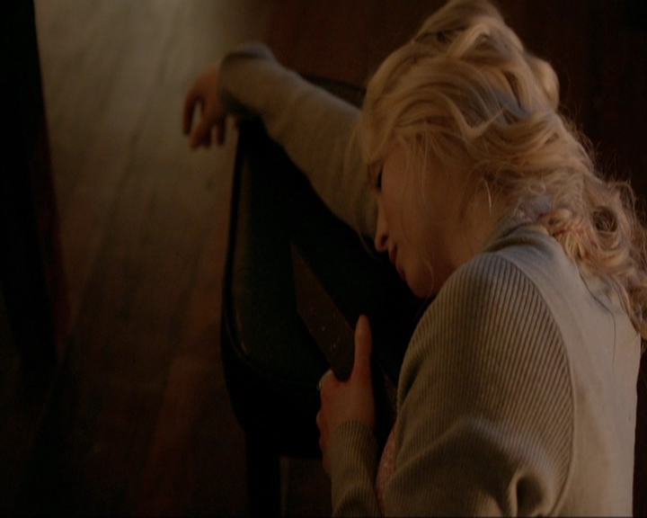 VampireDiariesWorld-dot-nl_7x10HellIsOtherPeople2230.jpg