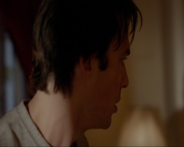 VampireDiariesWorld-dot-nl_7x11ThingsWeLostInTheFire0068.jpg