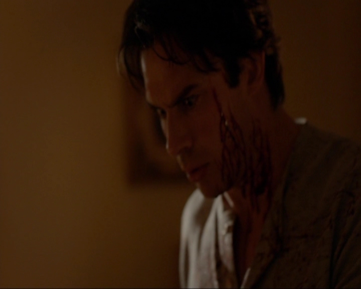 VampireDiariesWorld-dot-nl_7x11ThingsWeLostInTheFire0071.jpg