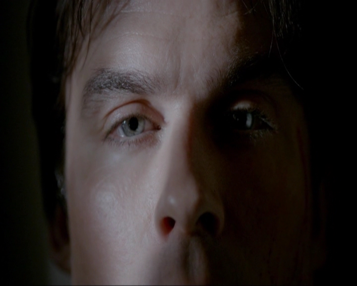 VampireDiariesWorld-dot-nl_7x11ThingsWeLostInTheFire0119.jpg