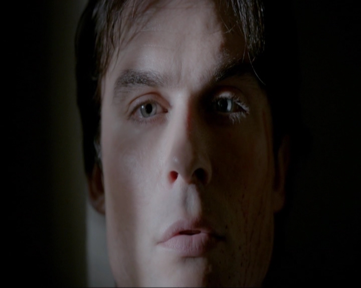 VampireDiariesWorld-dot-nl_7x11ThingsWeLostInTheFire0121.jpg
