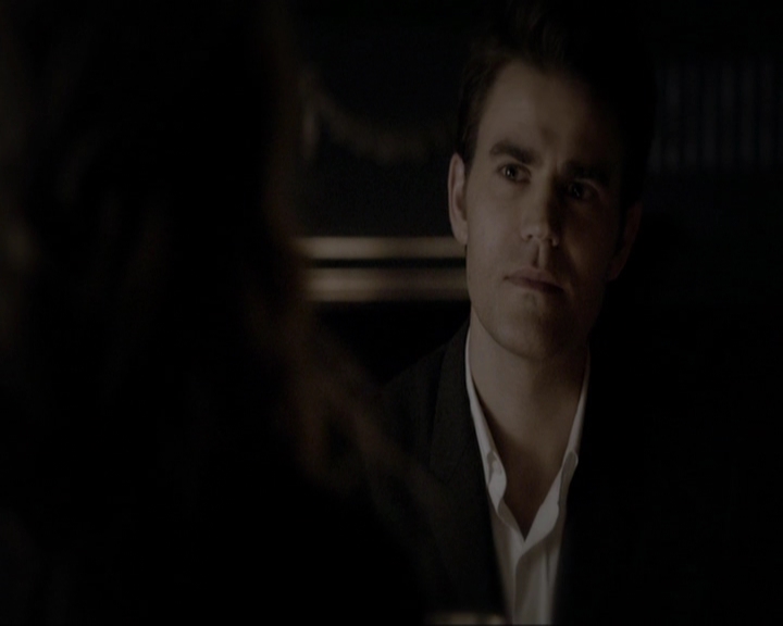 VampireDiariesWorld-dot-nl_7x11ThingsWeLostInTheFire0482.jpg