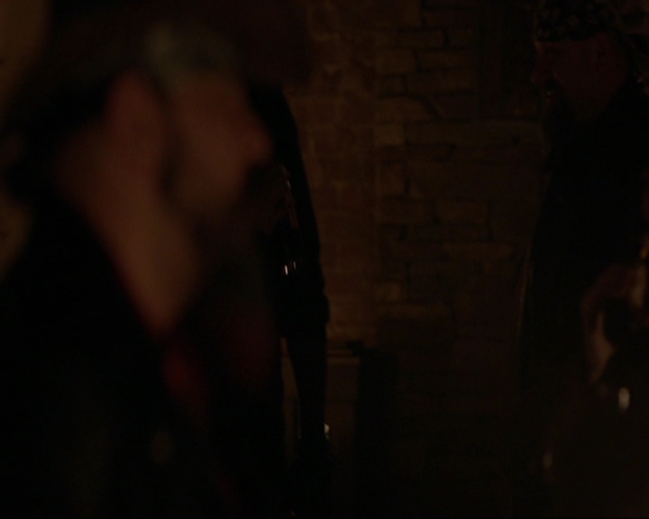 VampireDiariesWorld-dot-nl_7x11ThingsWeLostInTheFire0681.jpg