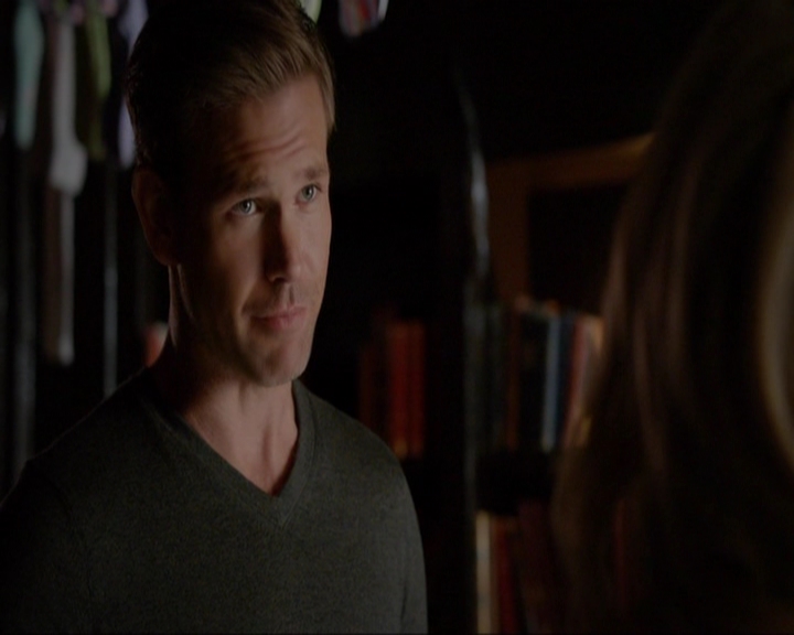 VampireDiariesWorld-dot-nl_7x11ThingsWeLostInTheFire0831.jpg