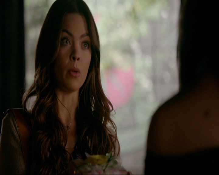 VampireDiariesWorld-dot-nl_7x11ThingsWeLostInTheFire0921.jpg