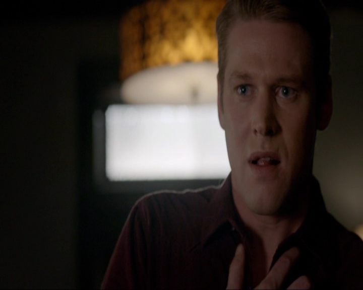 VampireDiariesWorld-dot-nl_7x11ThingsWeLostInTheFire1061.jpg