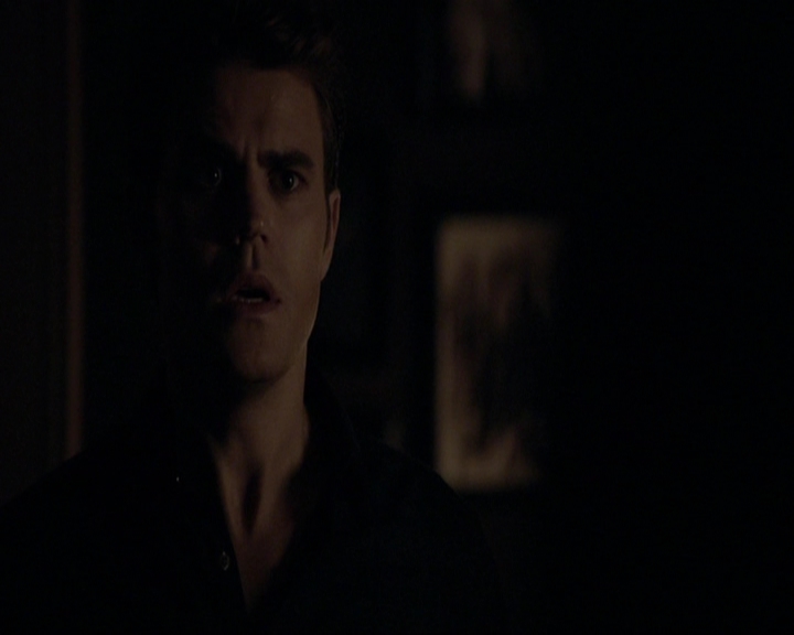 VampireDiariesWorld-dot-nl_7x11ThingsWeLostInTheFire1136.jpg