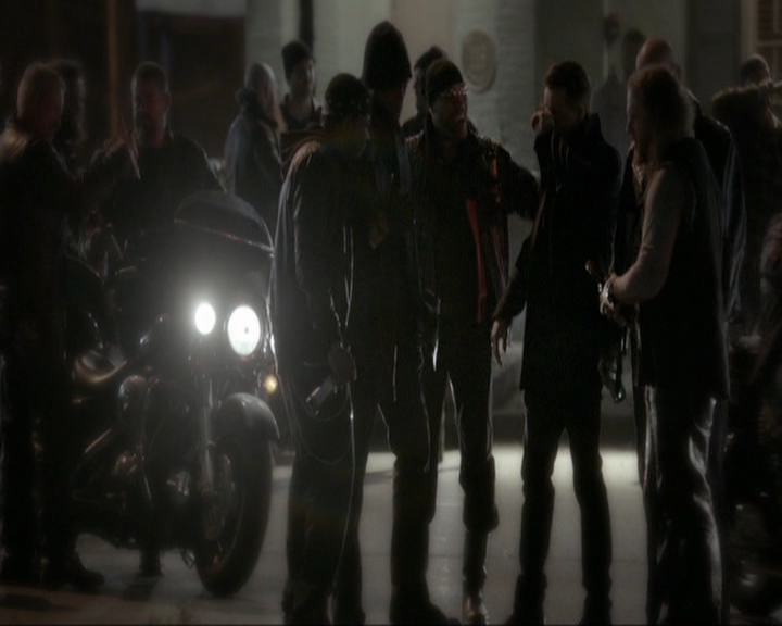 VampireDiariesWorld-dot-nl_7x11ThingsWeLostInTheFire1174.jpg