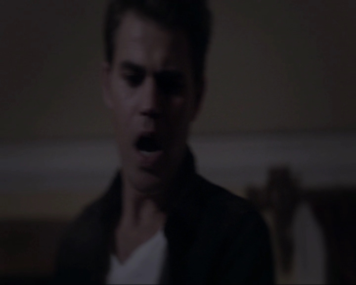 VampireDiariesWorld-dot-nl_7x11ThingsWeLostInTheFire1233.jpg