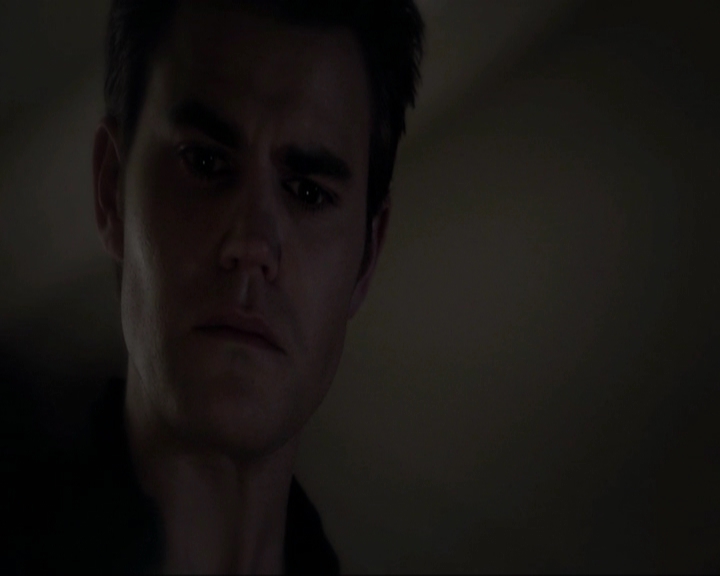 VampireDiariesWorld-dot-nl_7x11ThingsWeLostInTheFire1255.jpg
