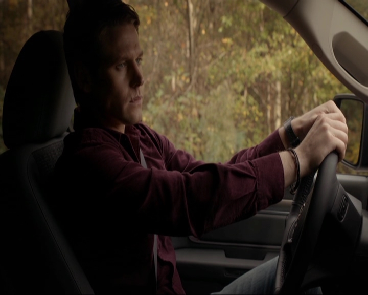 VampireDiariesWorld-dot-nl_7x11ThingsWeLostInTheFire1460.jpg