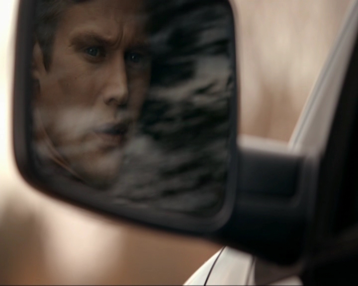 VampireDiariesWorld-dot-nl_7x11ThingsWeLostInTheFire1467.jpg