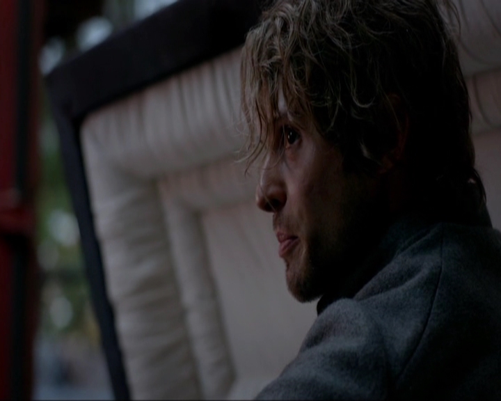 VampireDiariesWorld-dot-nl_7x11ThingsWeLostInTheFire1629.jpg