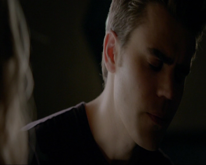 VampireDiariesWorld-dot-nl_7x11ThingsWeLostInTheFire1771.jpg