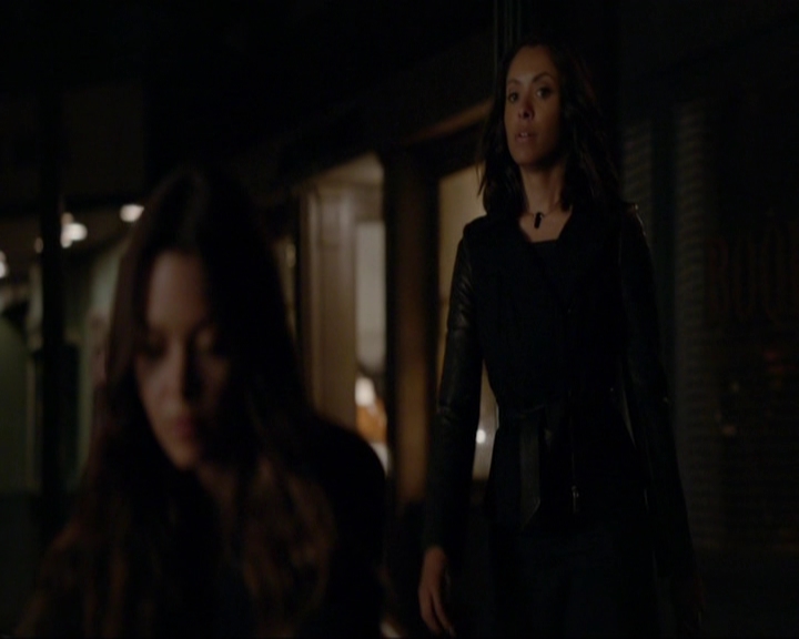 VampireDiariesWorld-dot-nl_7x11ThingsWeLostInTheFire1834.jpg